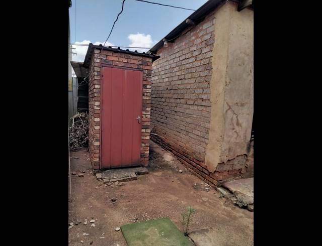 2 BEDROOM HOUSE FOR SALE IN THULANI